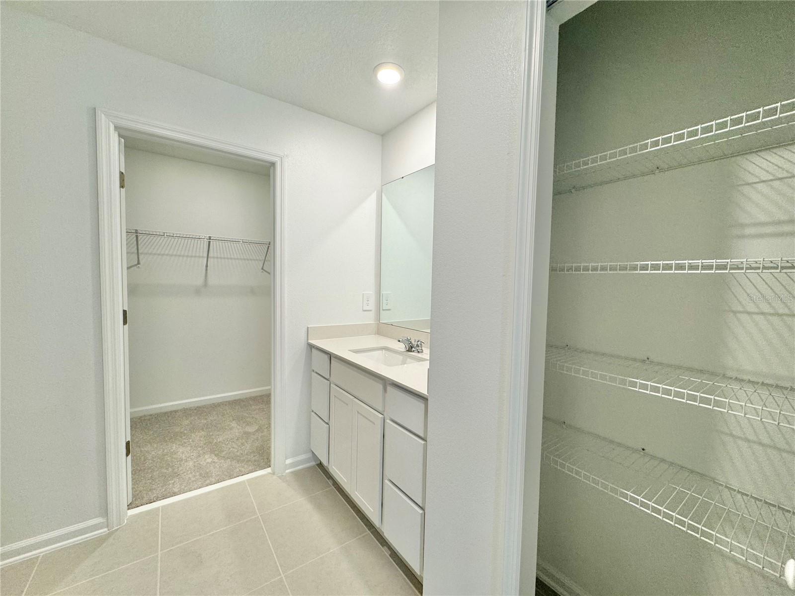 HUNT CLUB AT LAKE WALES PHASE 1 - Residential Lease