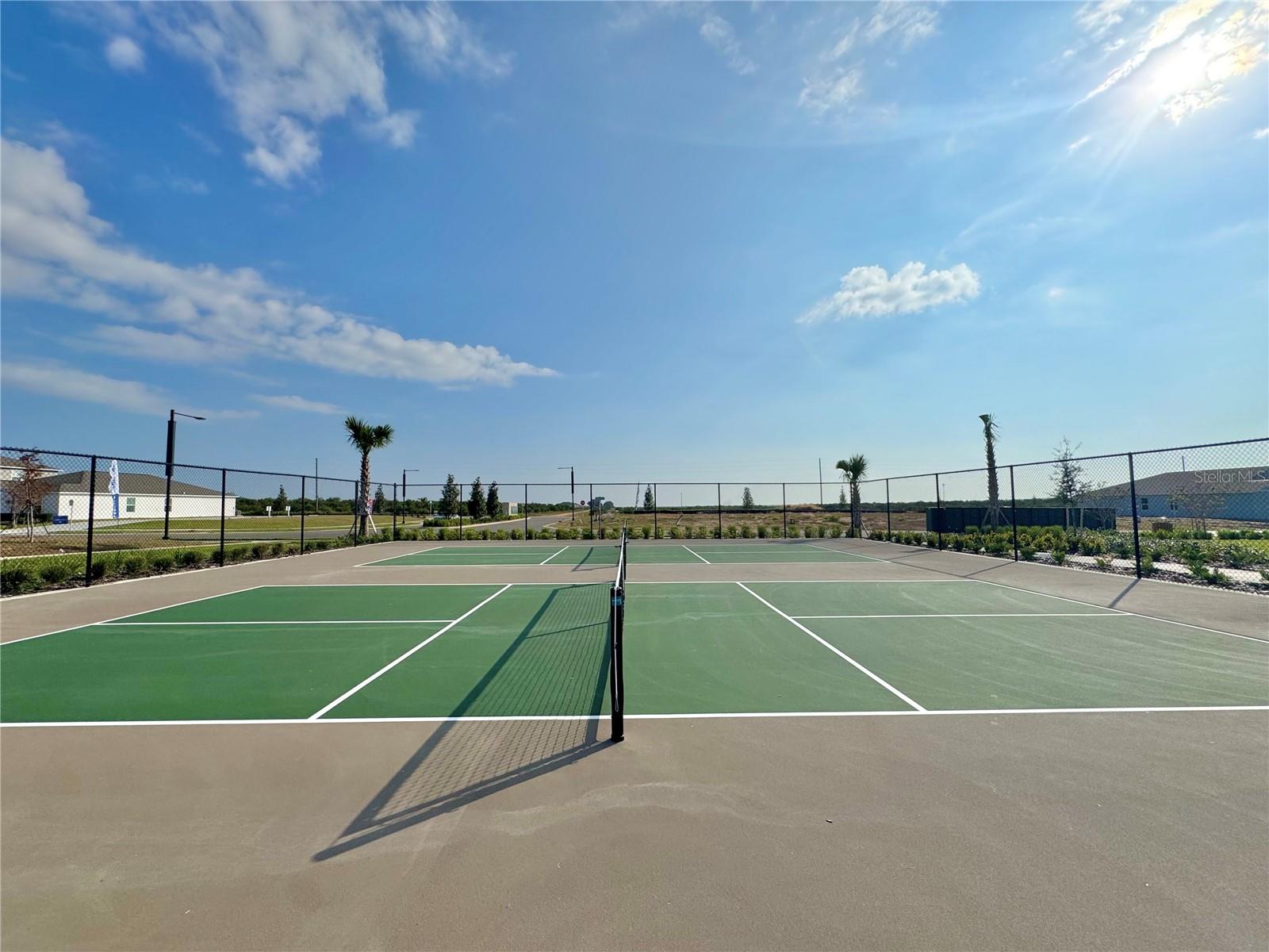 HUNT CLUB AT LAKE WALES PHASE 1 - Residential Lease