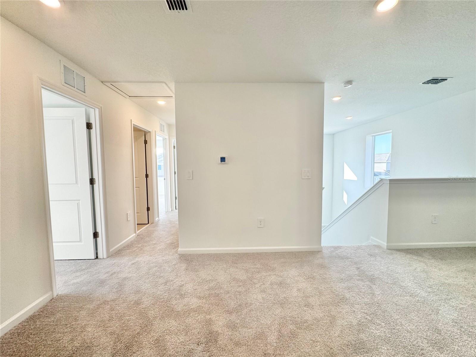 HUNT CLUB AT LAKE WALES PHASE 1 - Residential Lease