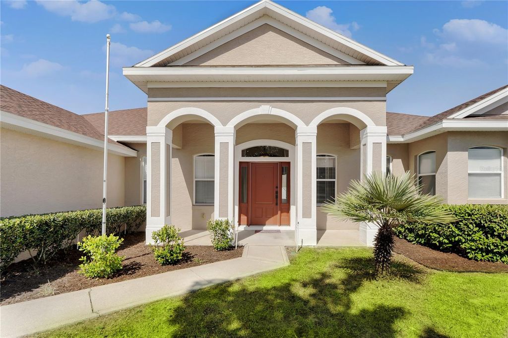 Photo of 36300 Grand Island Oaks Circle, Grand Island, FL 32735 (MLS # O6299939)