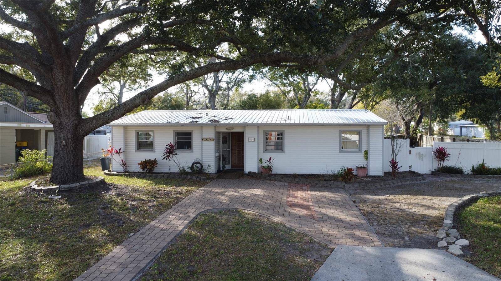 HIGHLAND HILLS - Residential