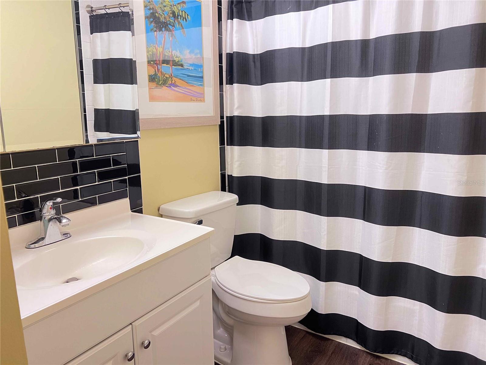 SUMMIT HOUSE - CONDO - Residential