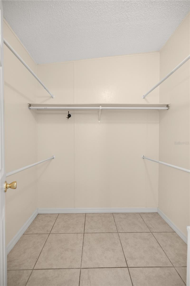 ROLLING HILLS UNIT 5 - Residential