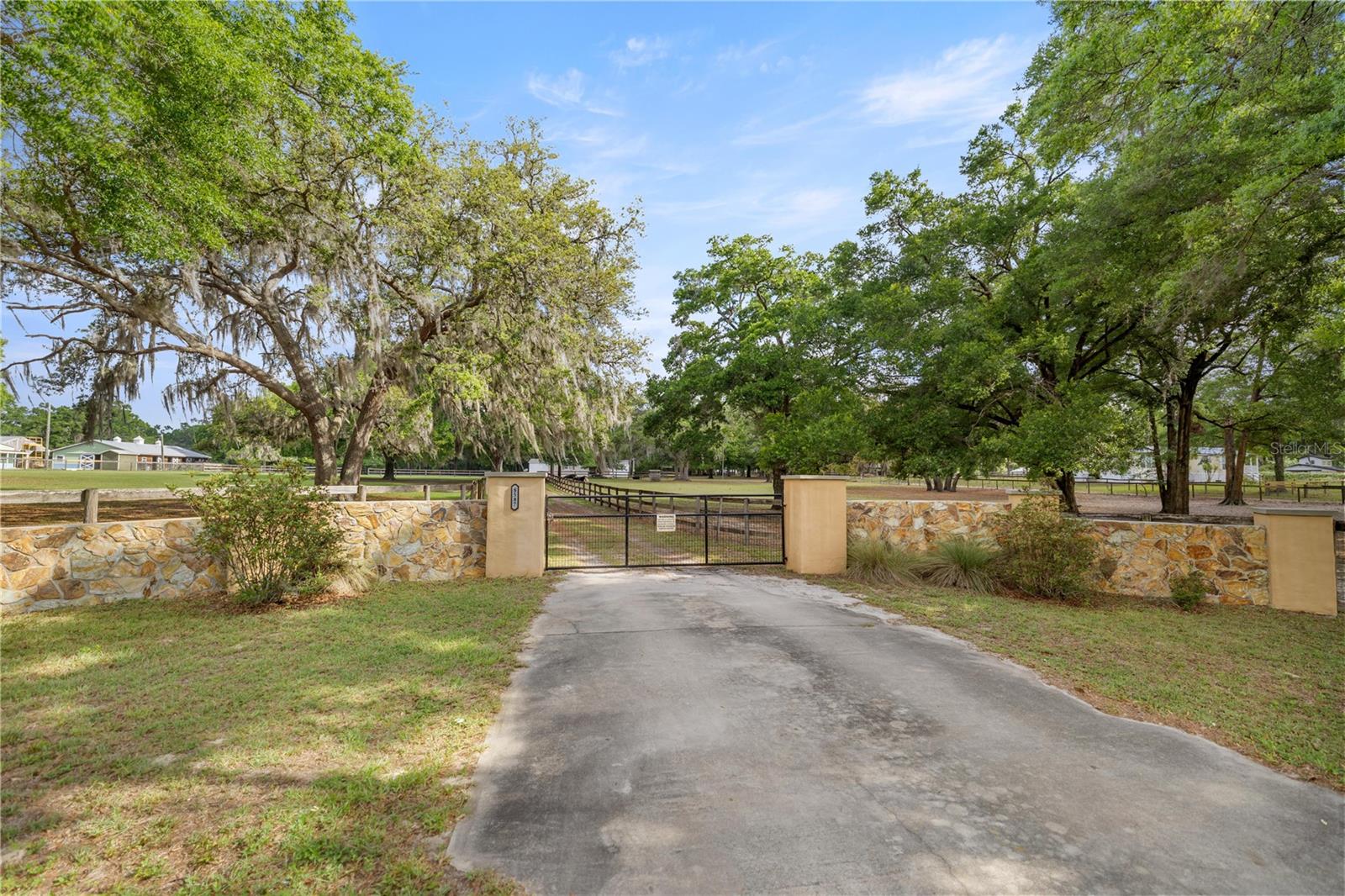 ROLLING HILLS UNIT 5 - Residential