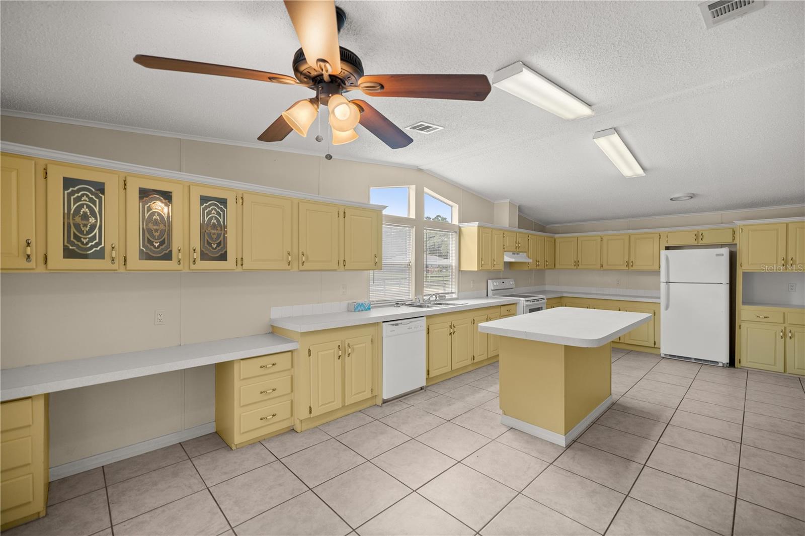 ROLLING HILLS UNIT 5 - Residential