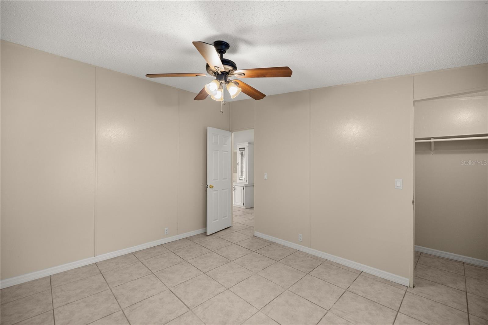 ROLLING HILLS UNIT 5 - Residential