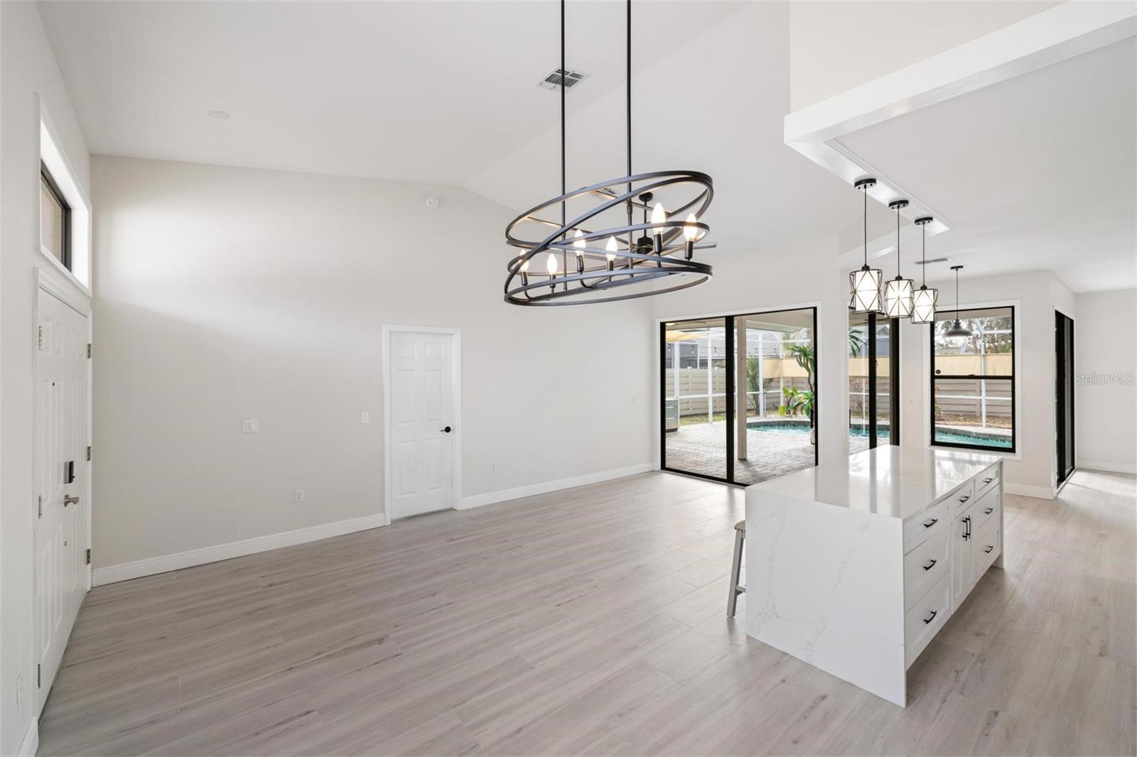 VINTAGE CREEK - Residential