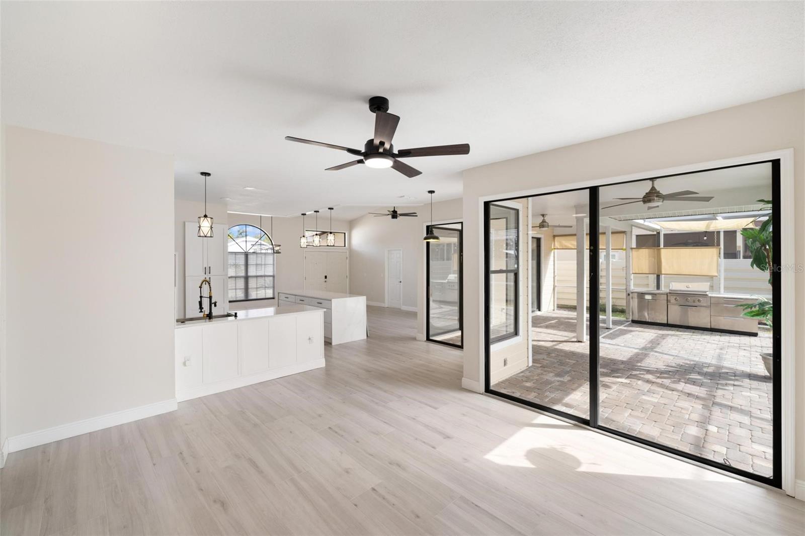 VINTAGE CREEK - Residential