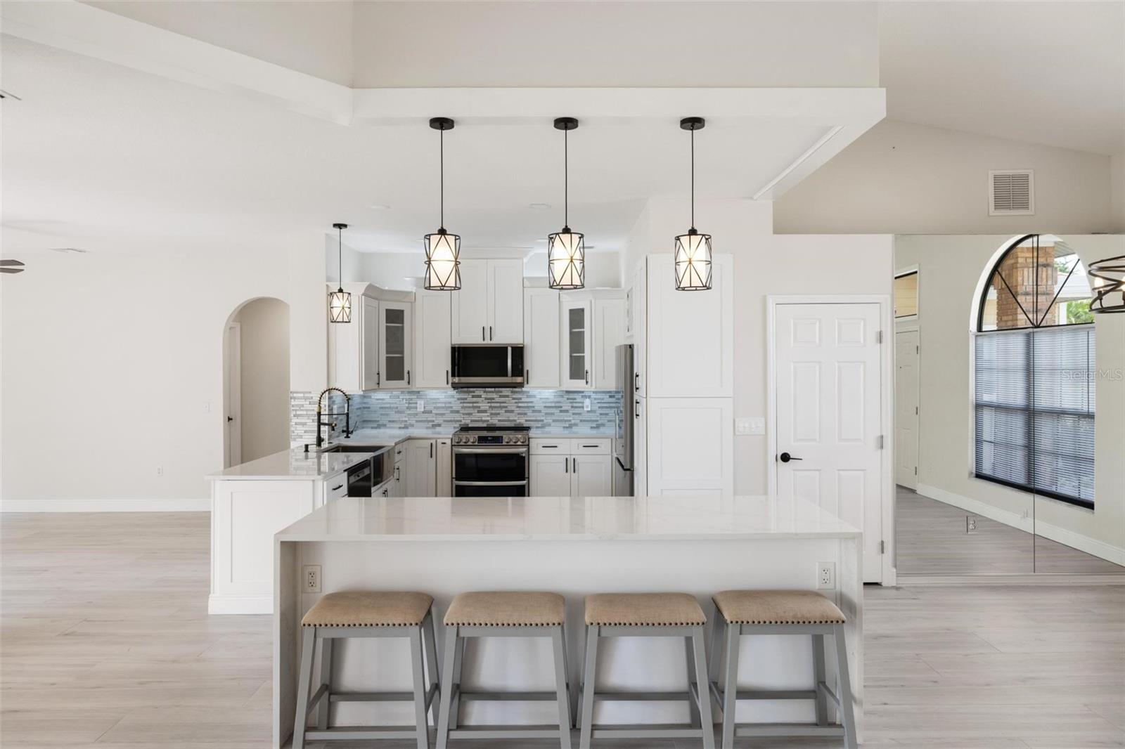 VINTAGE CREEK - Residential