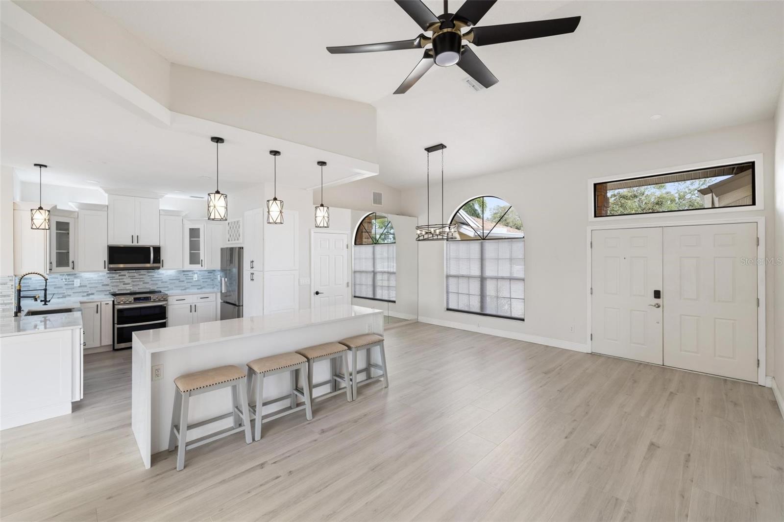 VINTAGE CREEK - Residential