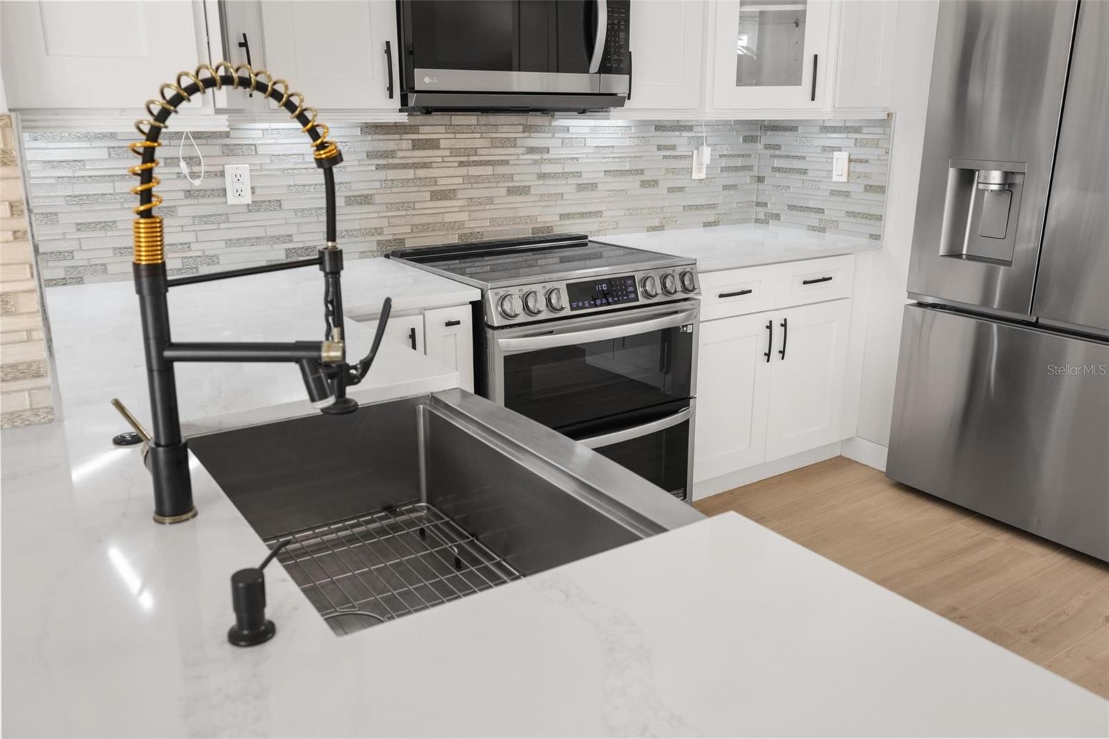 VINTAGE CREEK - Residential