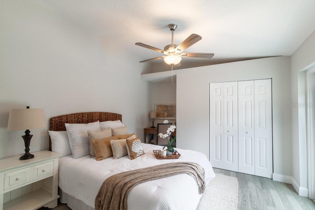 Florida Shores 01 - Residential