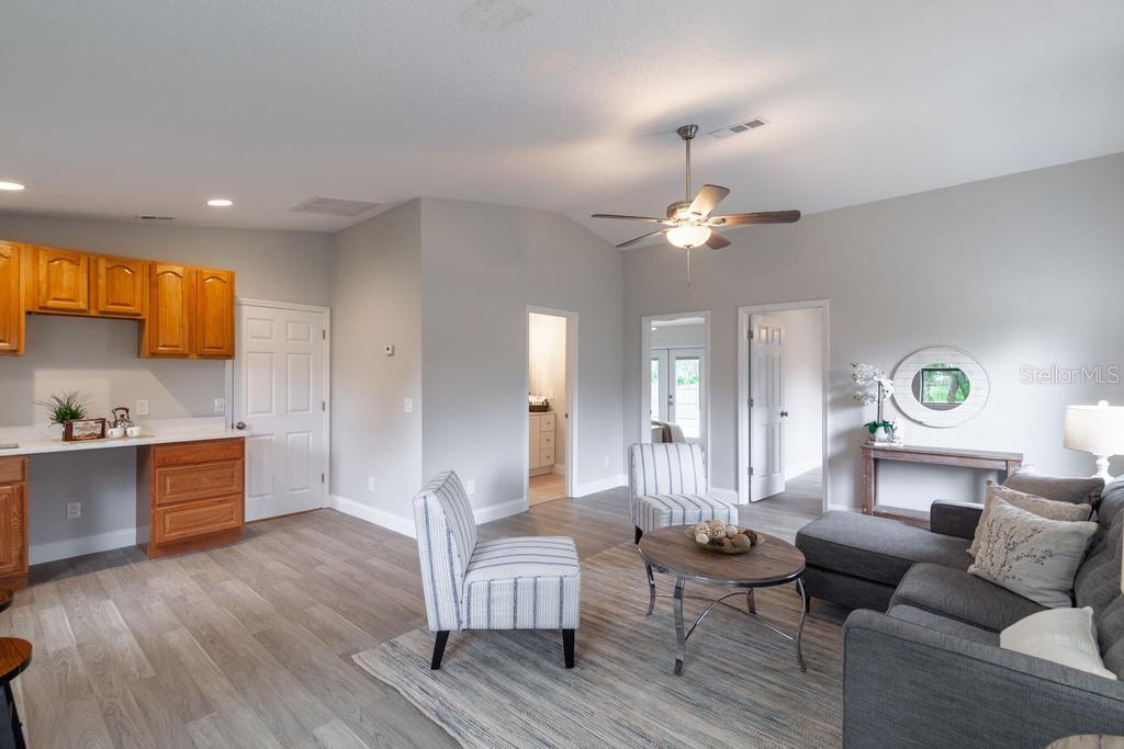 Florida Shores 01 - Residential