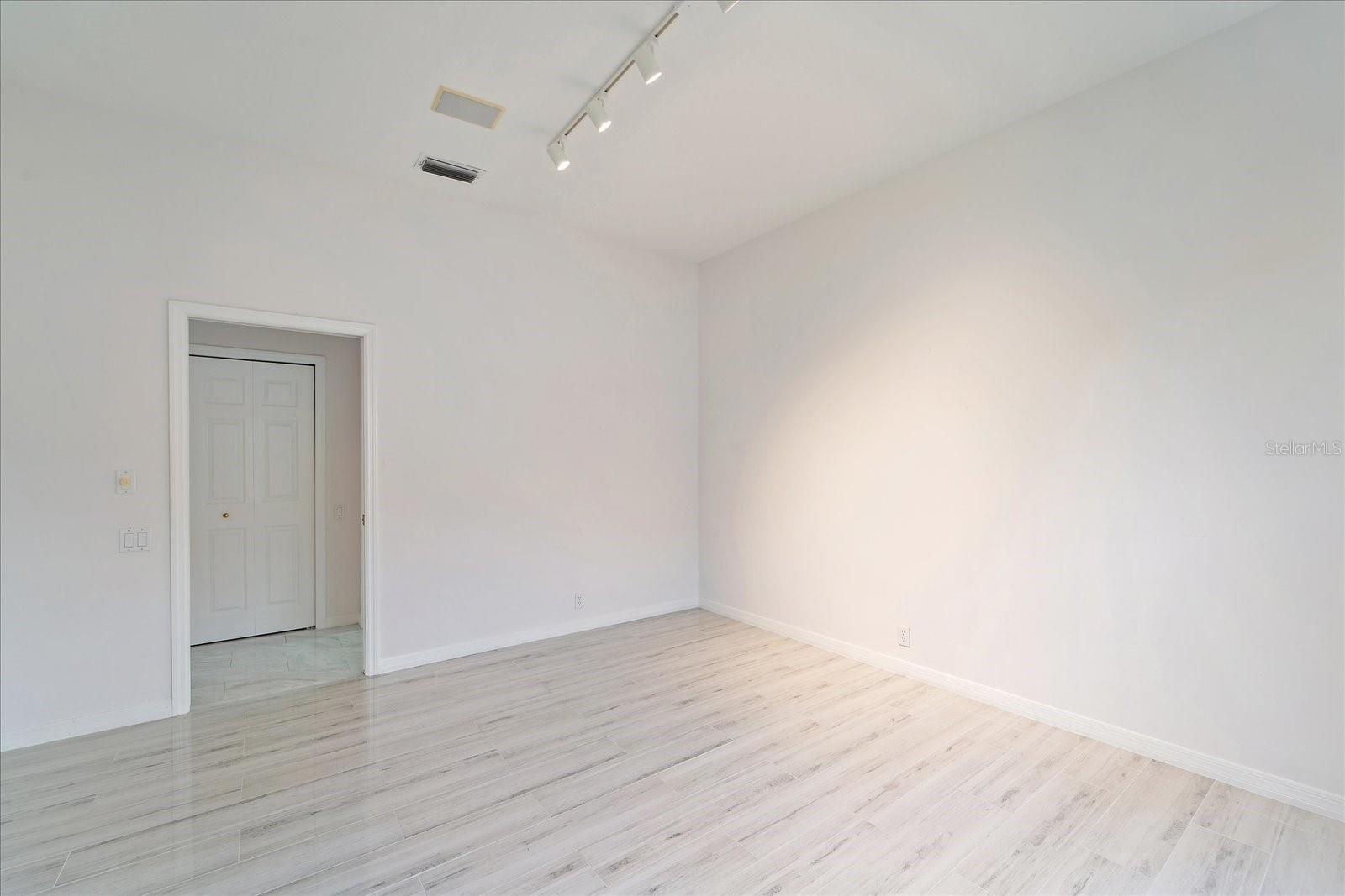 EDGEWATER VILLAGE SUBPHASE A - Residential