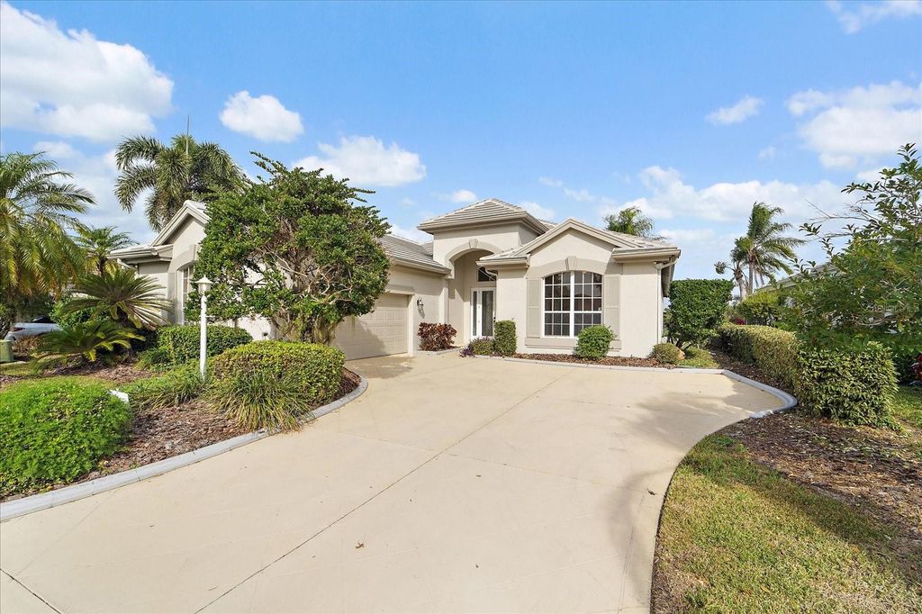 Photo of 6585 Waters Edge Way, Lakewood Ranch, FL 34202 (MLS # A4678812)