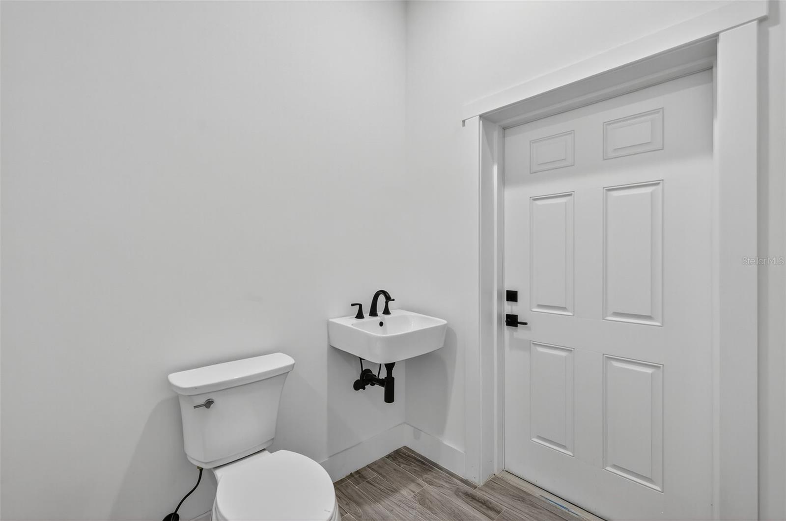 JOHNSONS MARY K & T S - Residential
