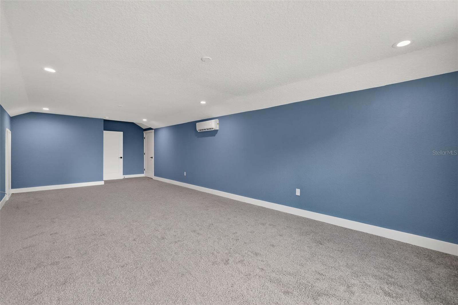 JOHNSONS MARY K & T S - Residential