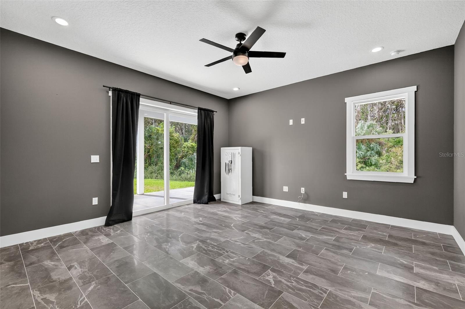 JOHNSONS MARY K & T S - Residential
