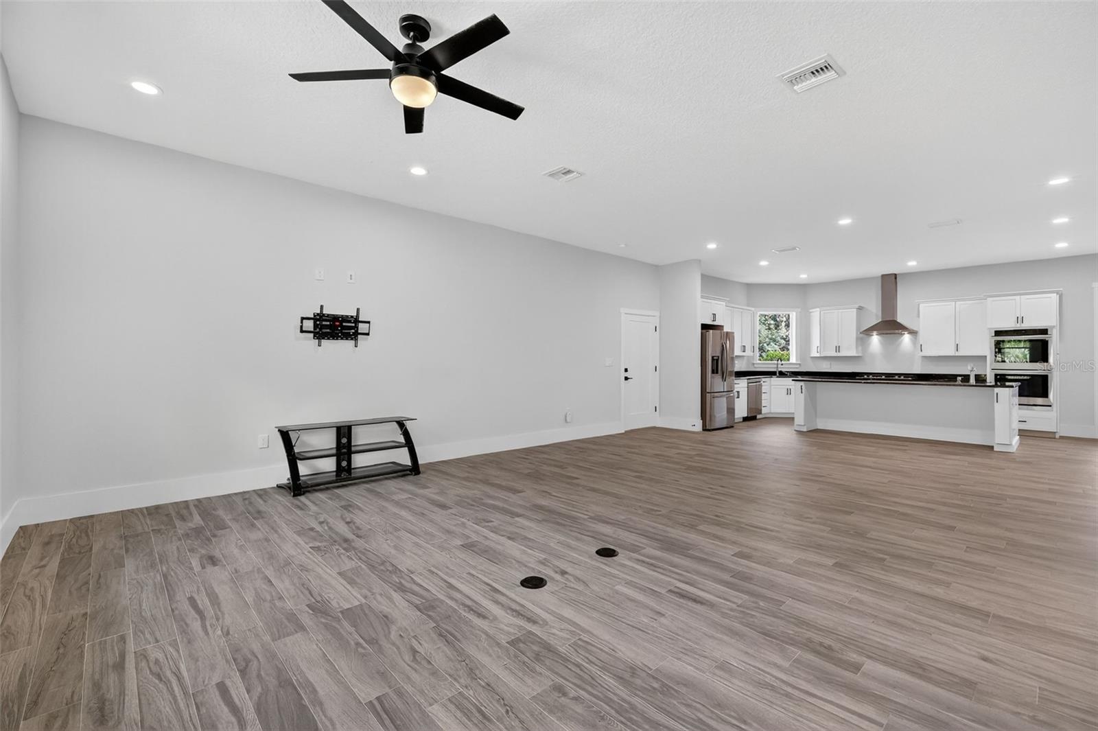 JOHNSONS MARY K & T S - Residential
