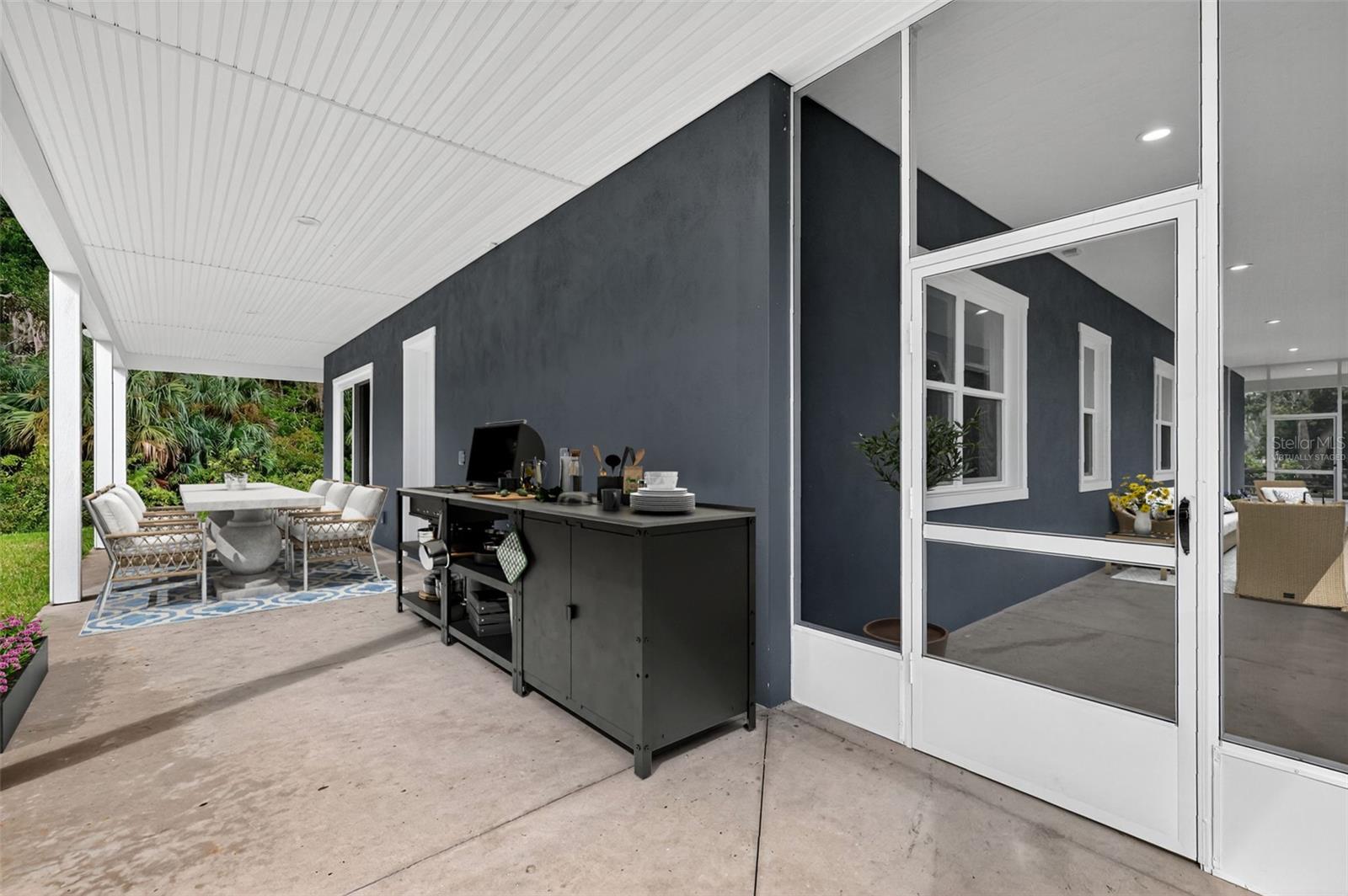 JOHNSONS MARY K & T S - Residential