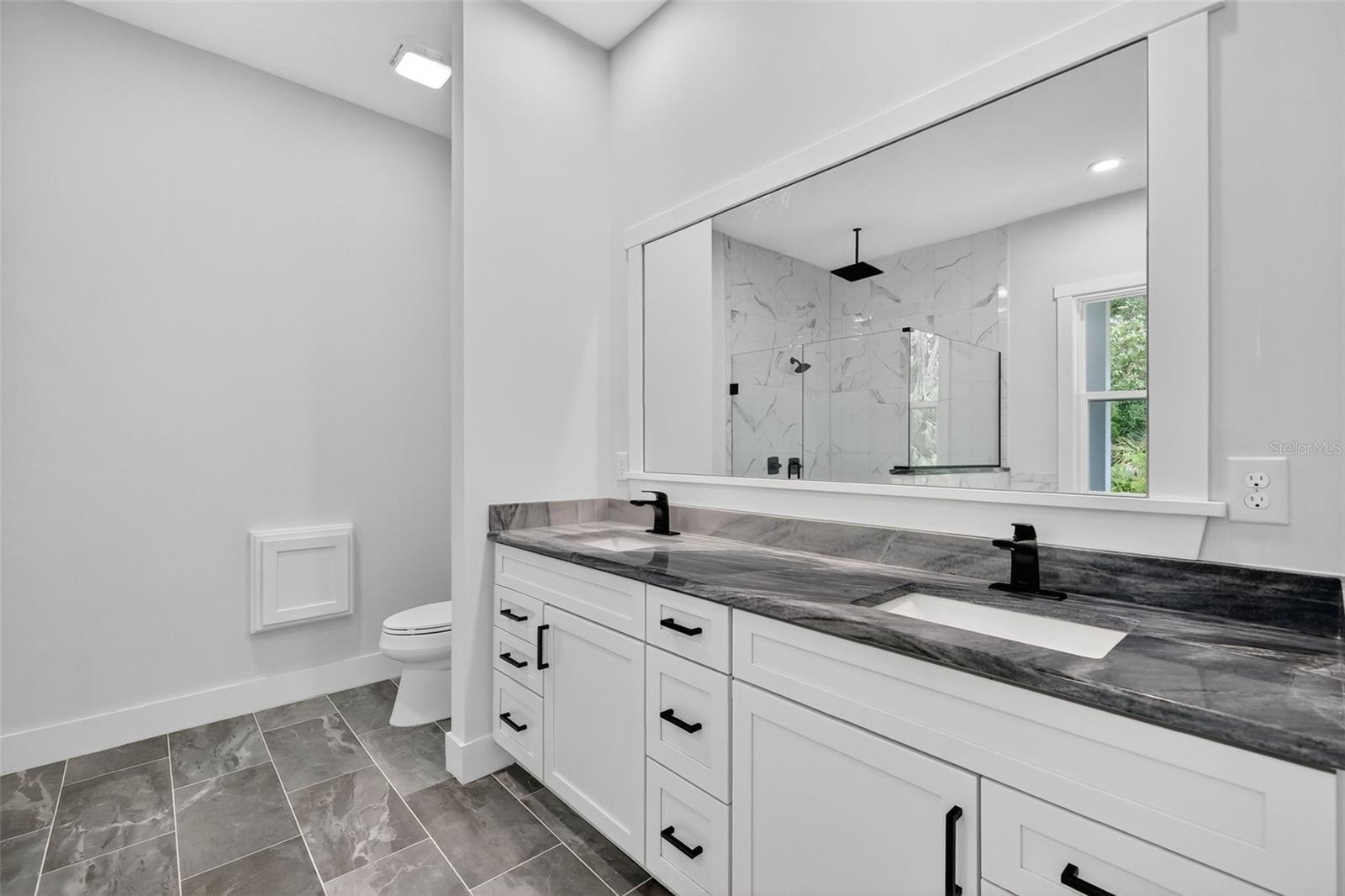 JOHNSONS MARY K & T S - Residential
