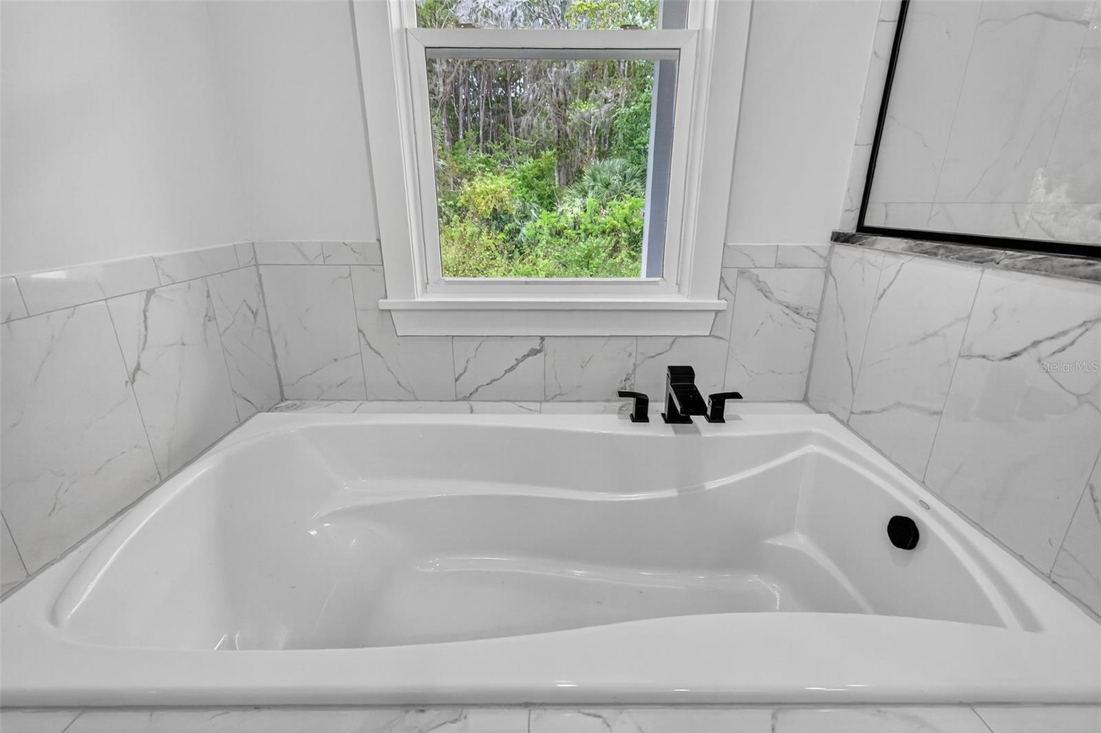 JOHNSONS MARY K & T S - Residential