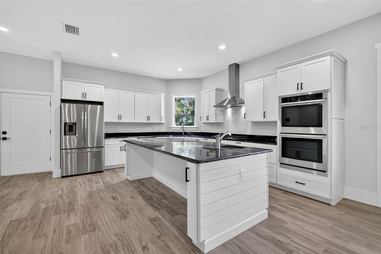 JOHNSONS MARY K & T S - Residential