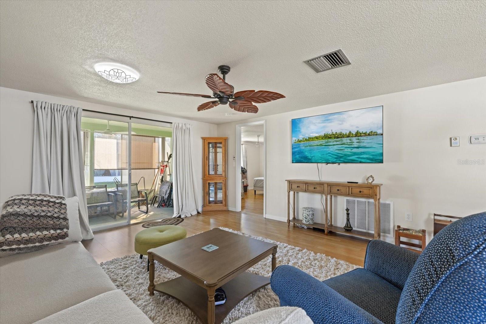 CIRCLE WOODS OF VENICE 2 - Residential