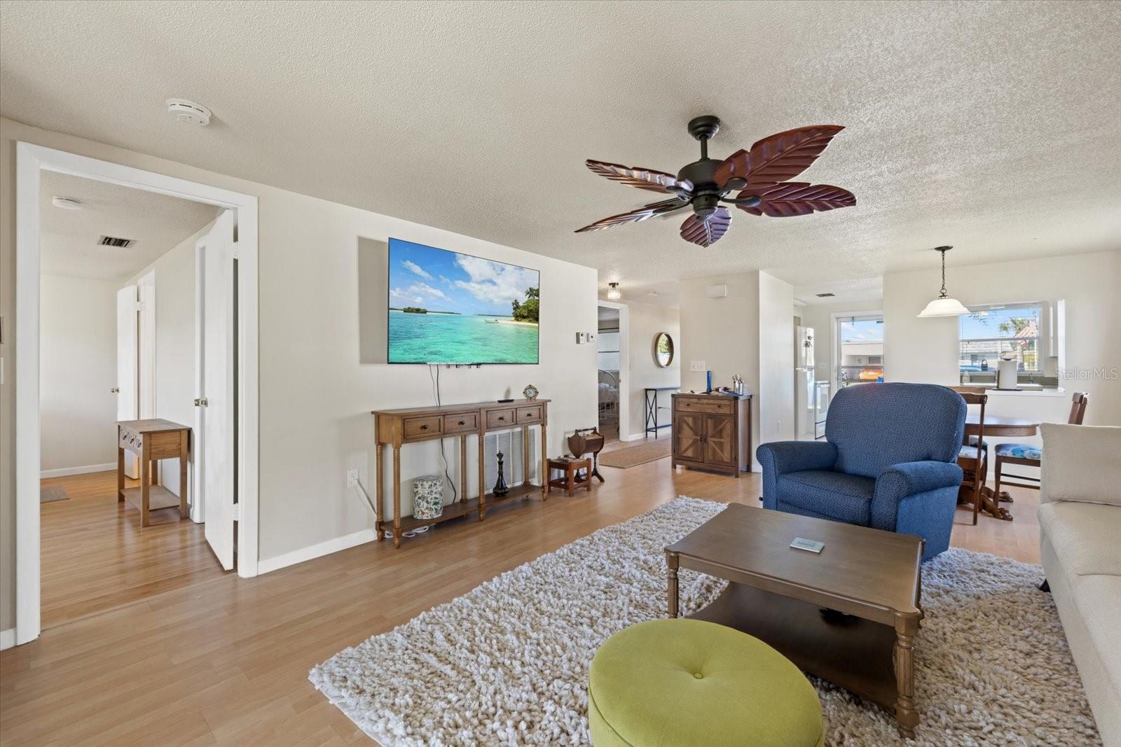 CIRCLE WOODS OF VENICE 2 - Residential