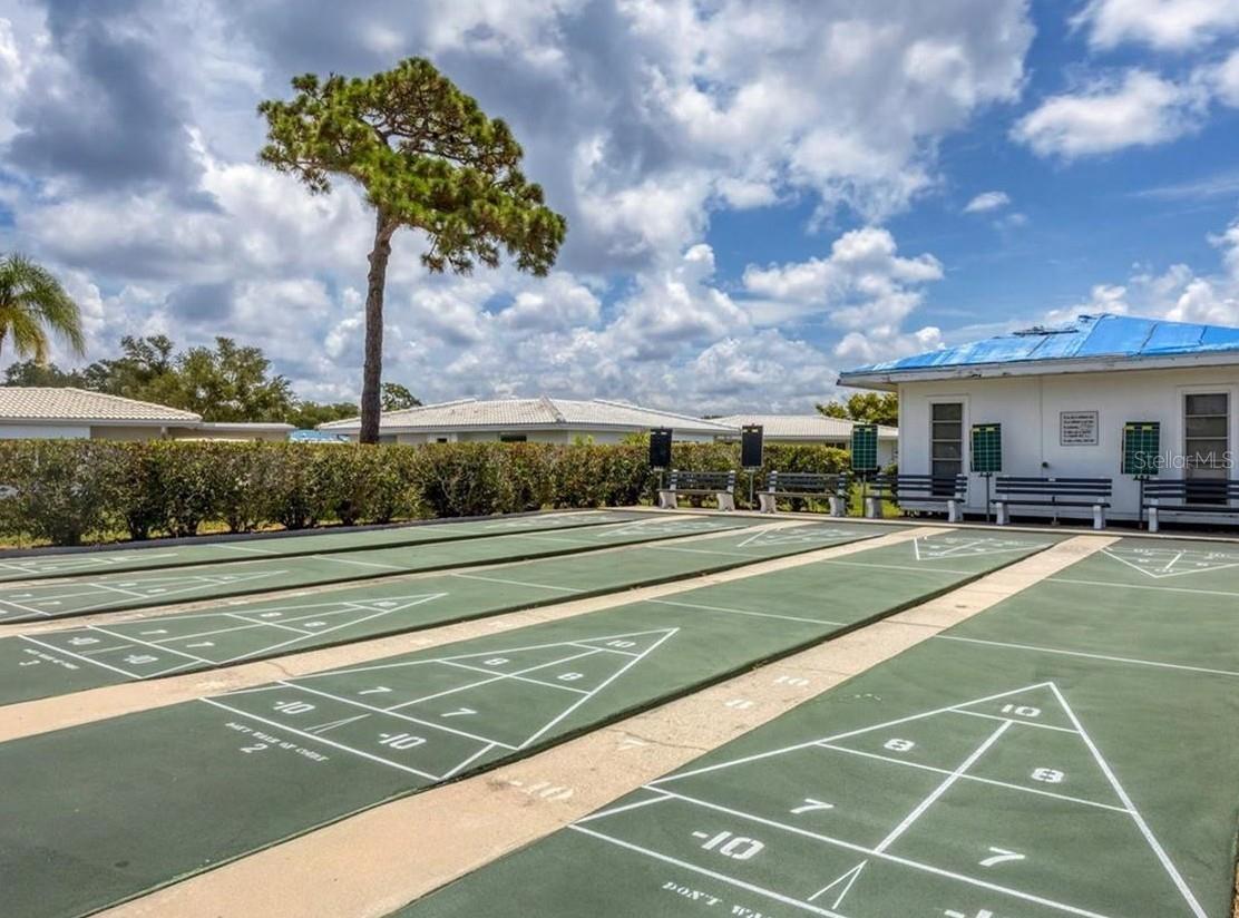 CIRCLE WOODS OF VENICE 2 - Residential