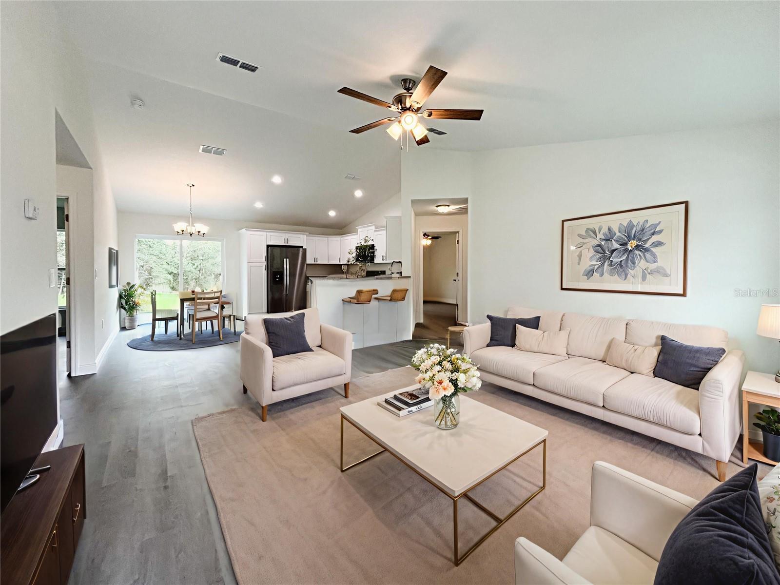 RAINBOW LAKES ESTATE - Residential