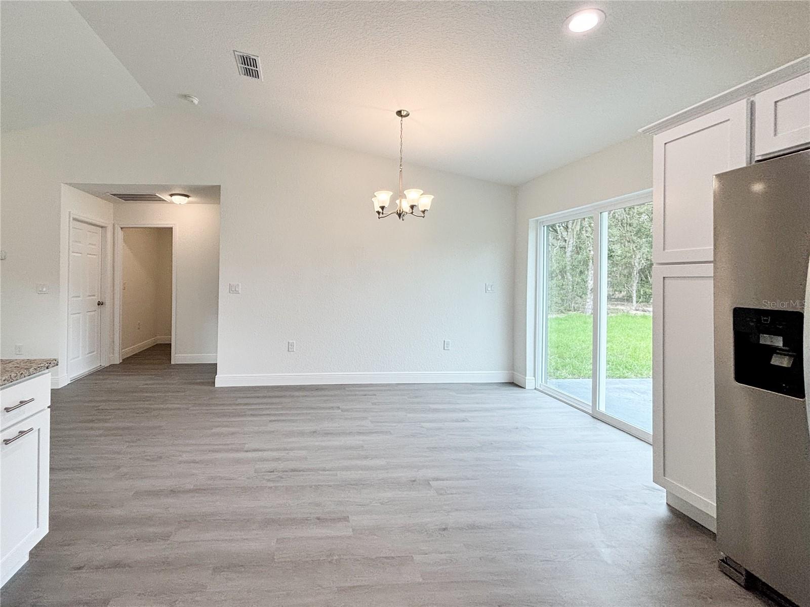 RAINBOW LAKES ESTATE - Residential