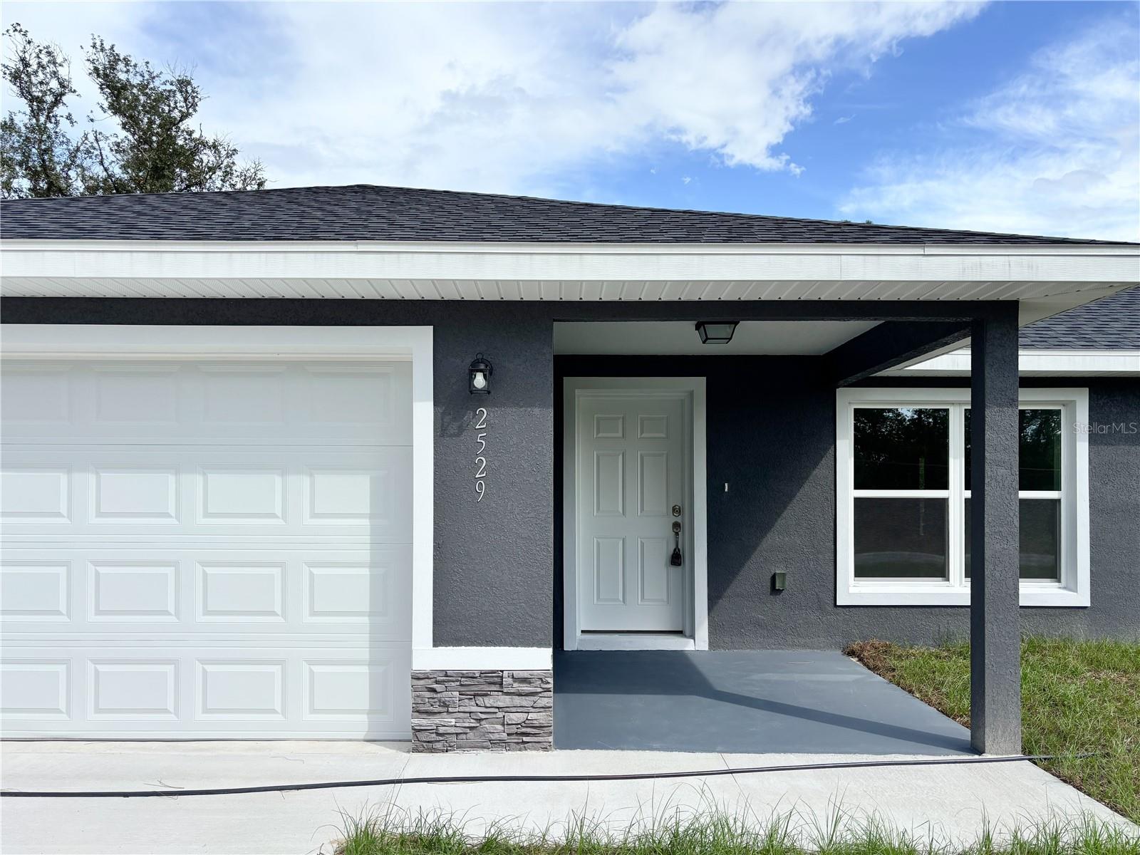 RAINBOW LAKES ESTATE - Residential
