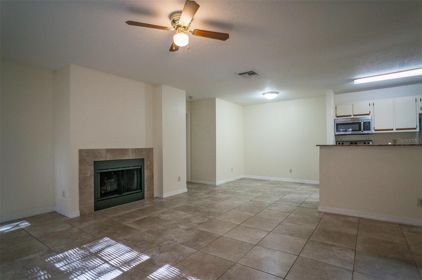 CENTRAL PARK - Residential Lease