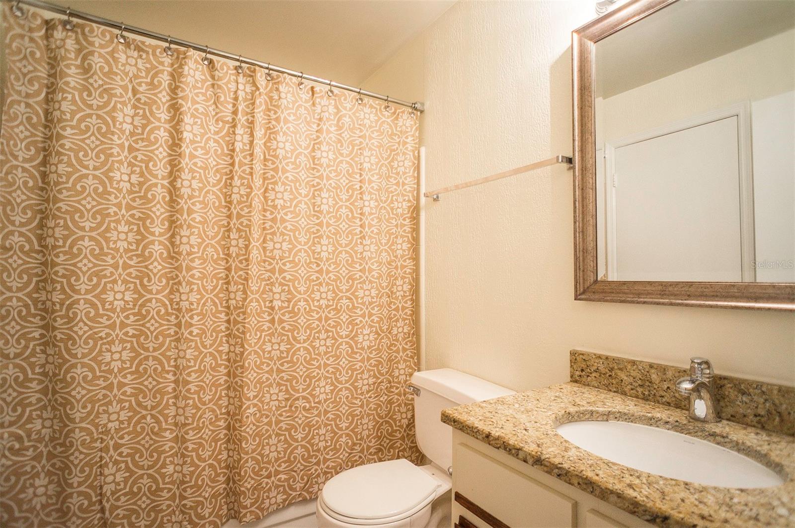 CENTRAL PARK - Residential Lease