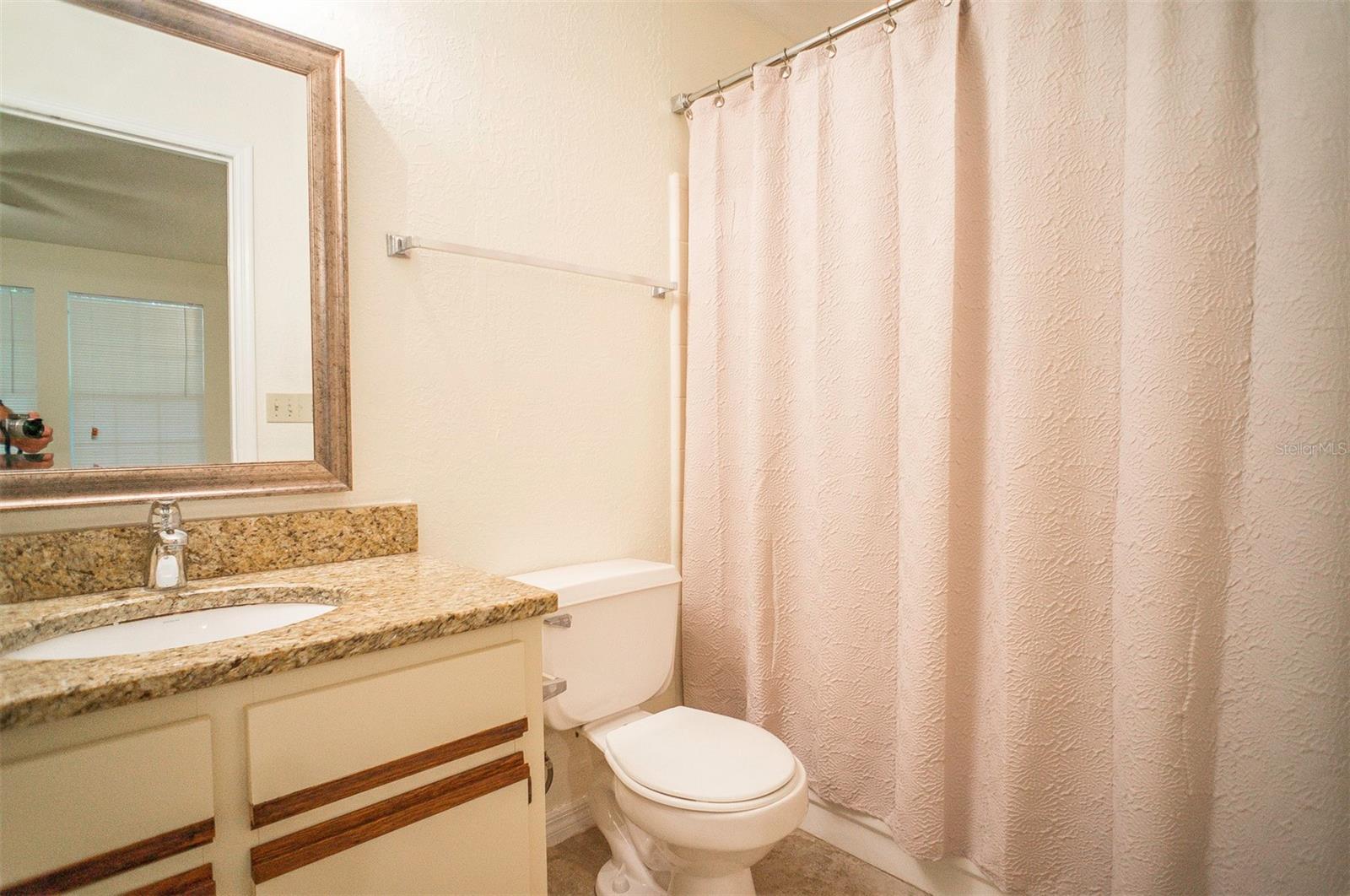 CENTRAL PARK - Residential Lease