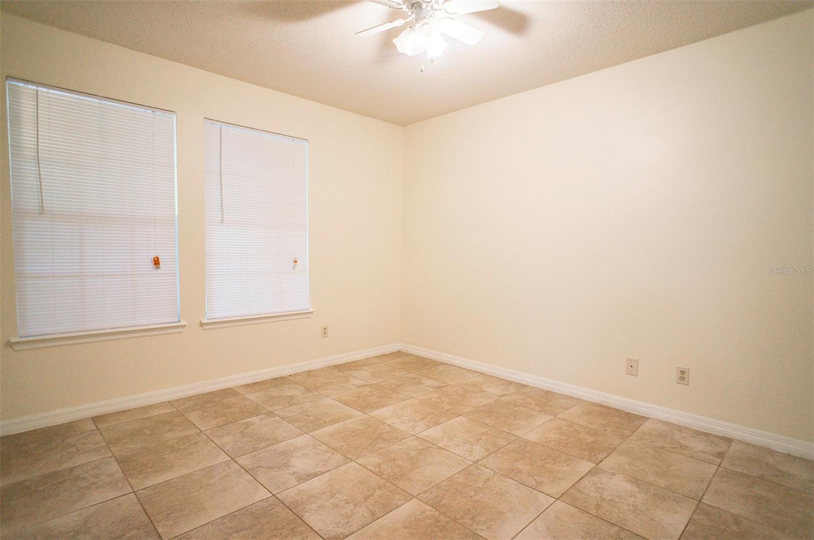 CENTRAL PARK - Residential Lease