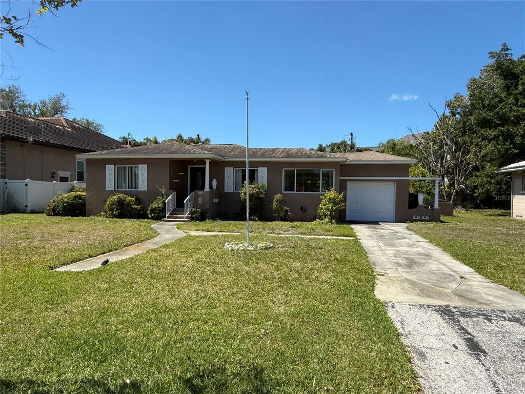 Photo of 144 Almedo Way NE, St Petersburg, FL 33704 (MLS # TB8492858)