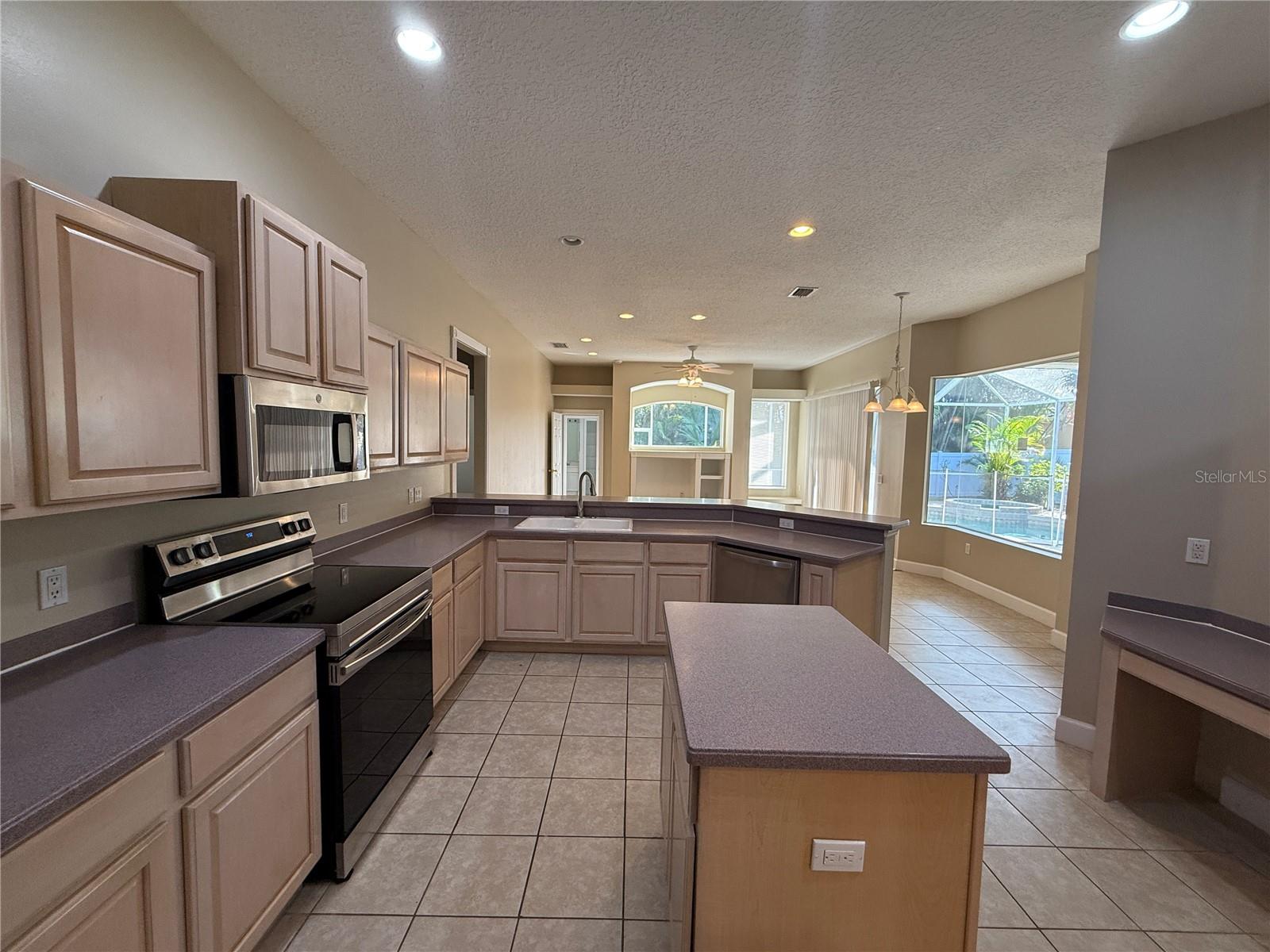 RIVERWALK VILLAGE CYPRESS BANKS SP E - Residential