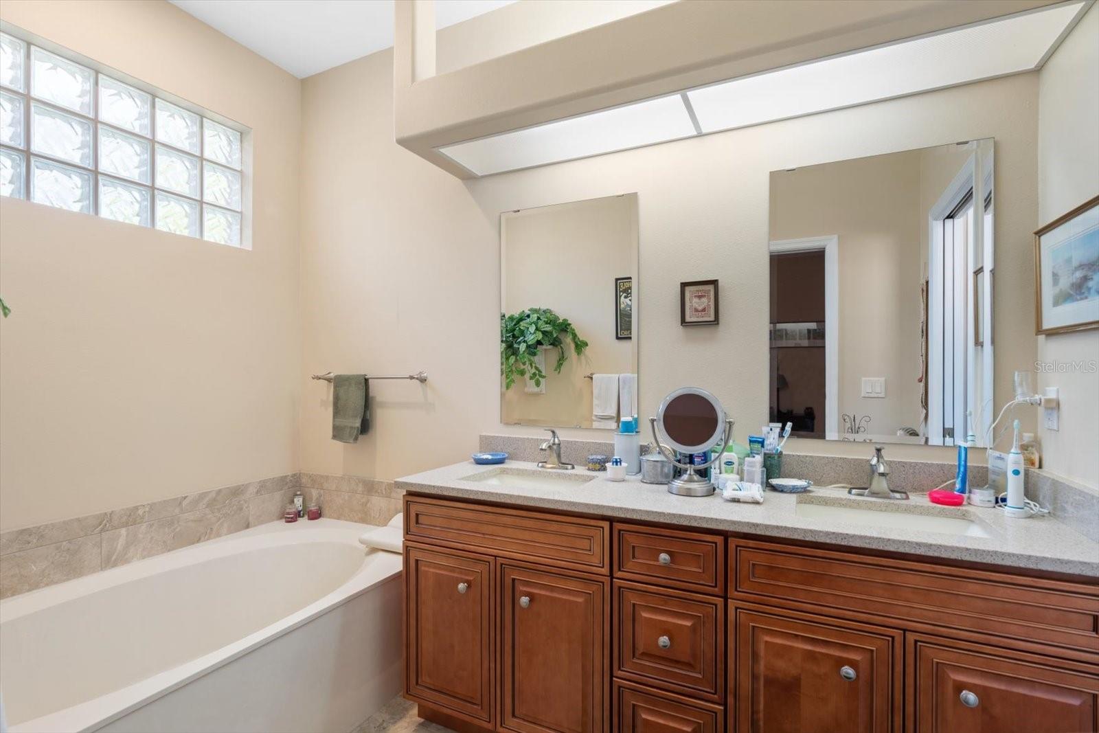 MIRA LAGO AT PALMER RANCH PH 3 - Residential