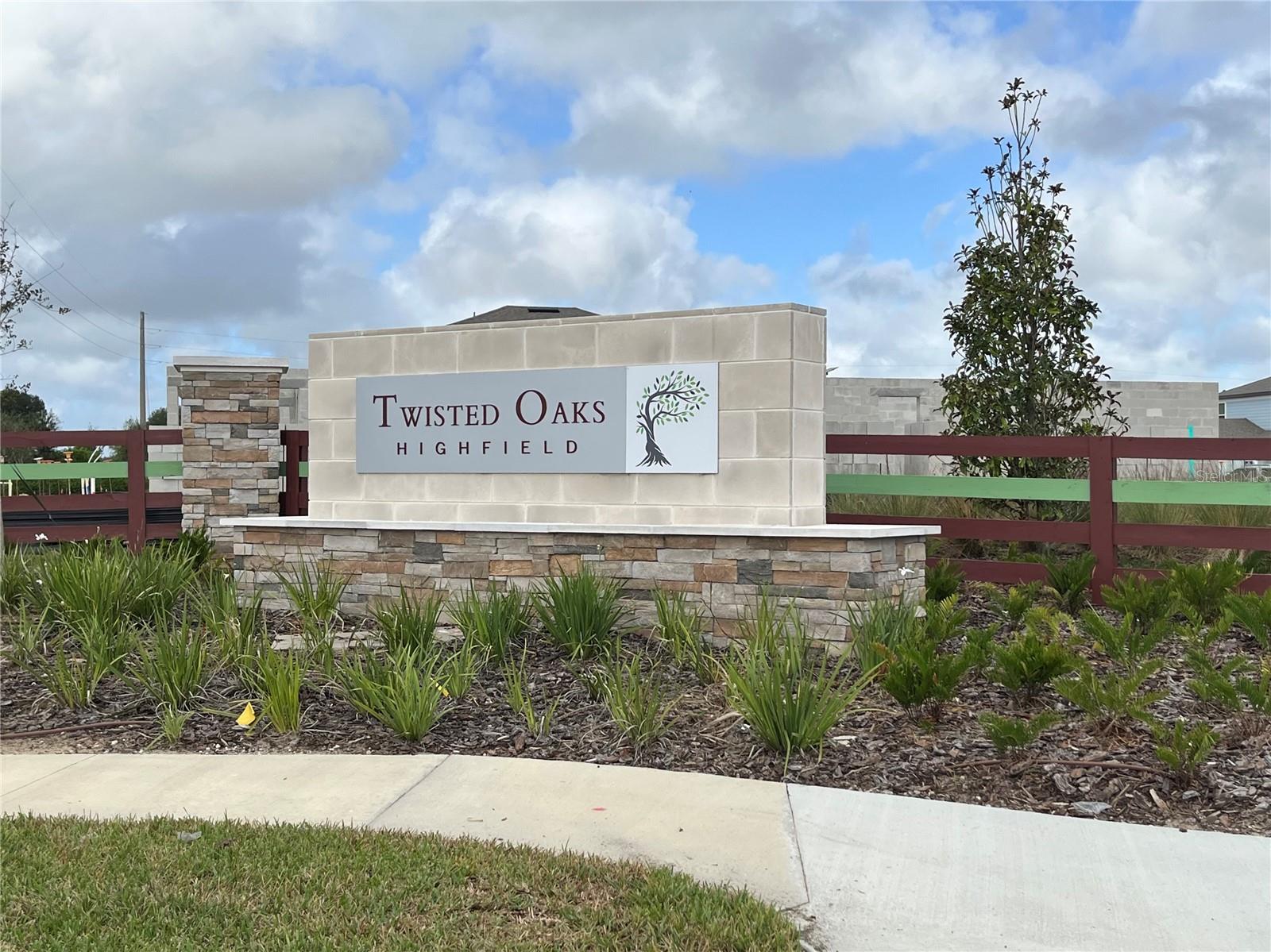 HIGHFIELD AT TWISTED OAKS - Residential