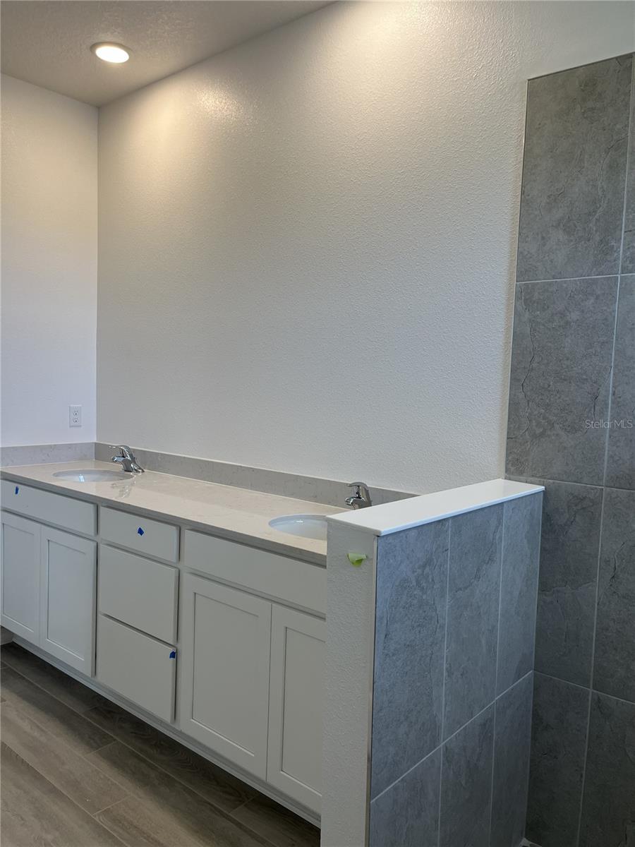 HIGHFIELD AT TWISTED OAKS - Residential