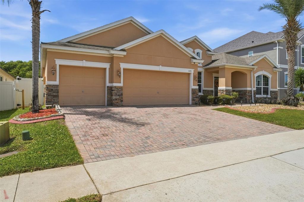 Photo of 979 Counts Crest Circle, Apopka, FL 32712 (MLS # O6391238)