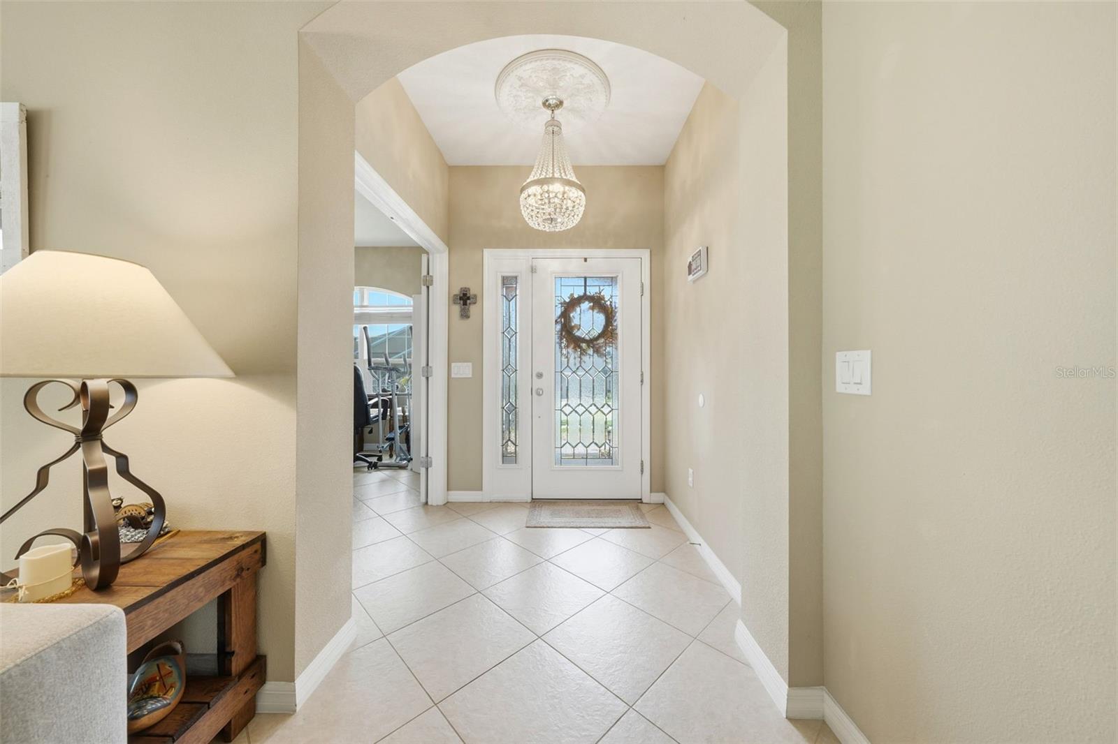 979 COUNTS CREST CIRCLE