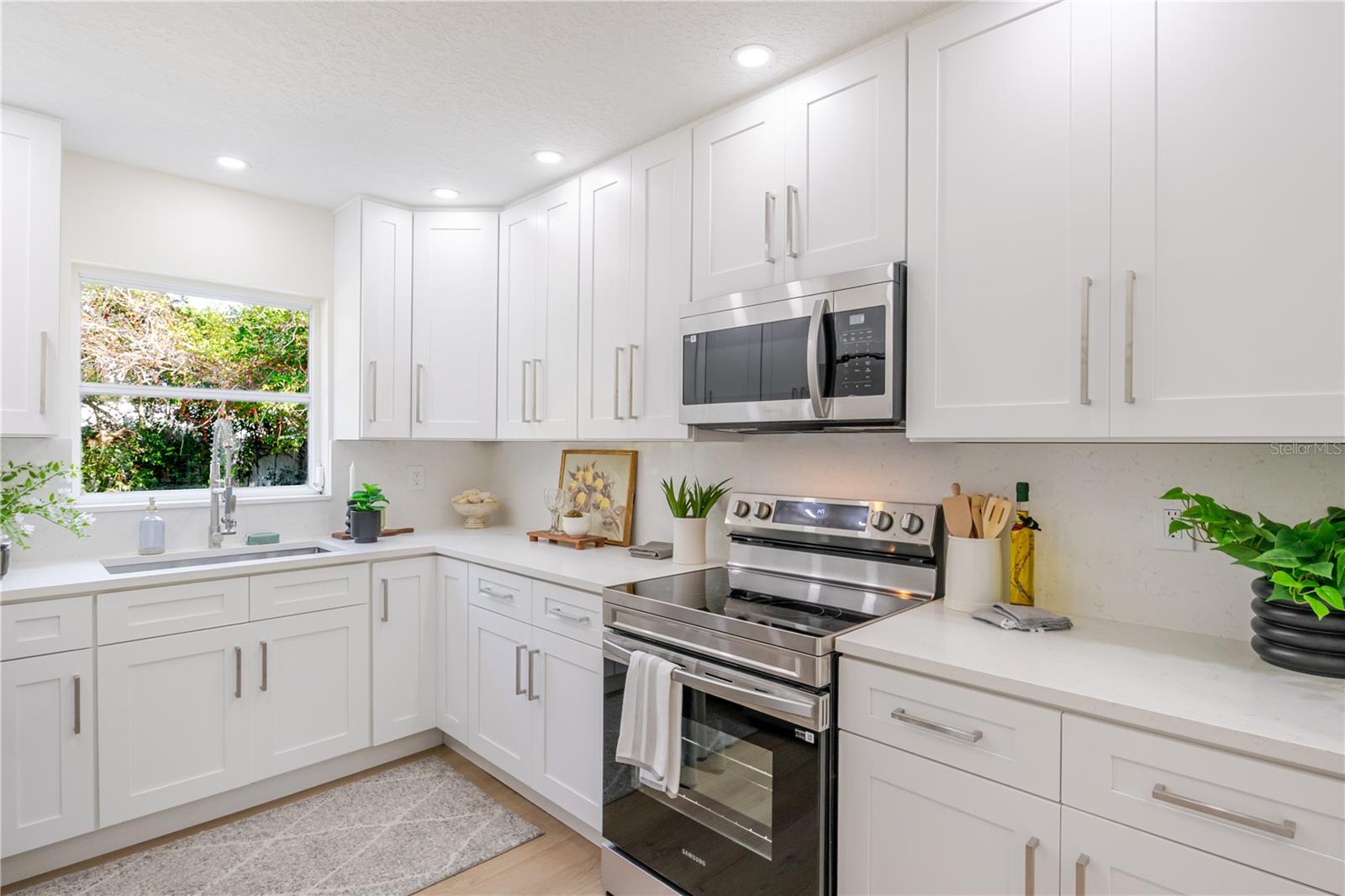 LAKEWOOD ESTATES SEC D - Residential