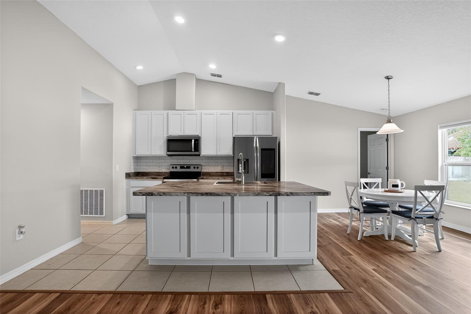 LOT 11 BLK 1610 DELTONA LAKES UNIT 62 MB 28 PGS 95 - Residential