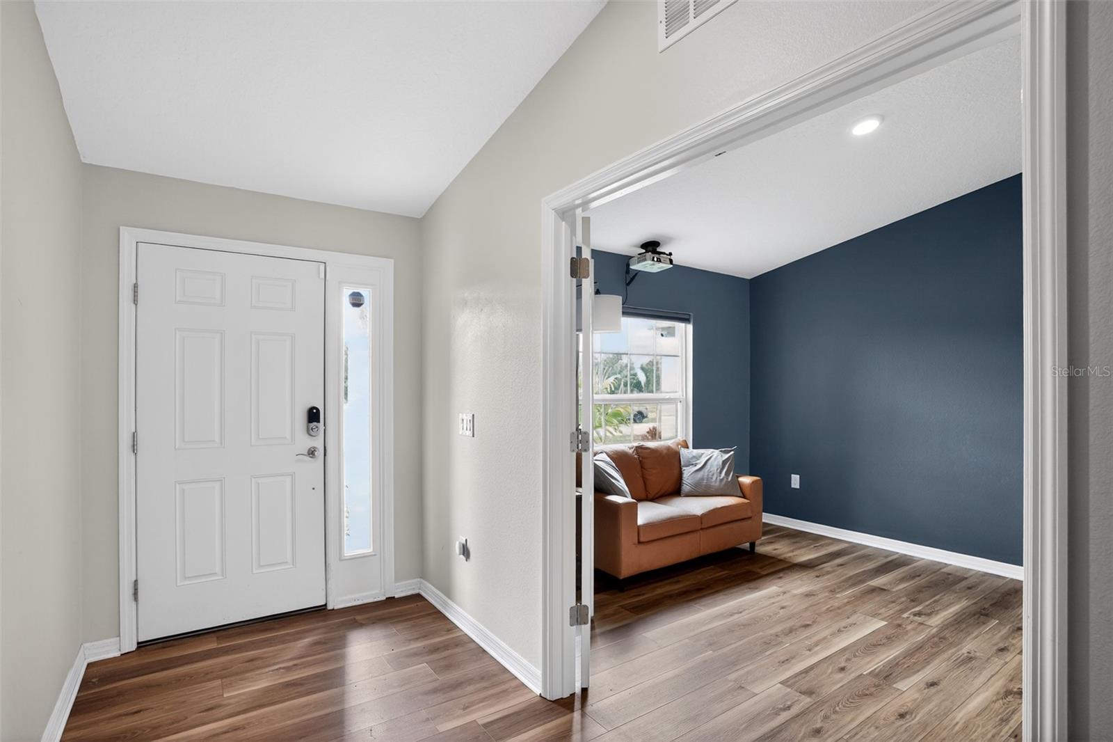 LOT 11 BLK 1610 DELTONA LAKES UNIT 62 MB 28 PGS 95 - Residential
