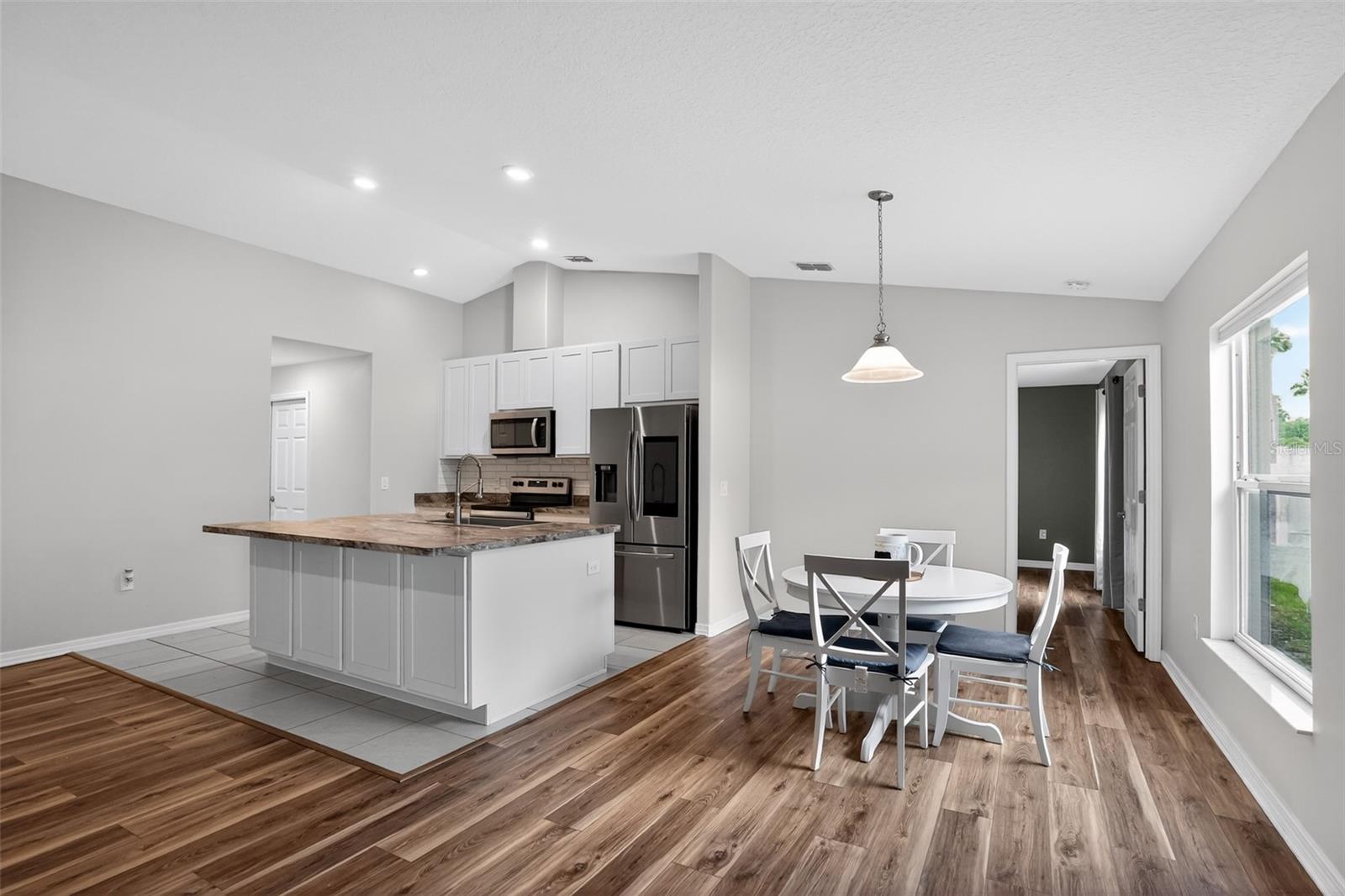 LOT 11 BLK 1610 DELTONA LAKES UNIT 62 MB 28 PGS 95 - Residential