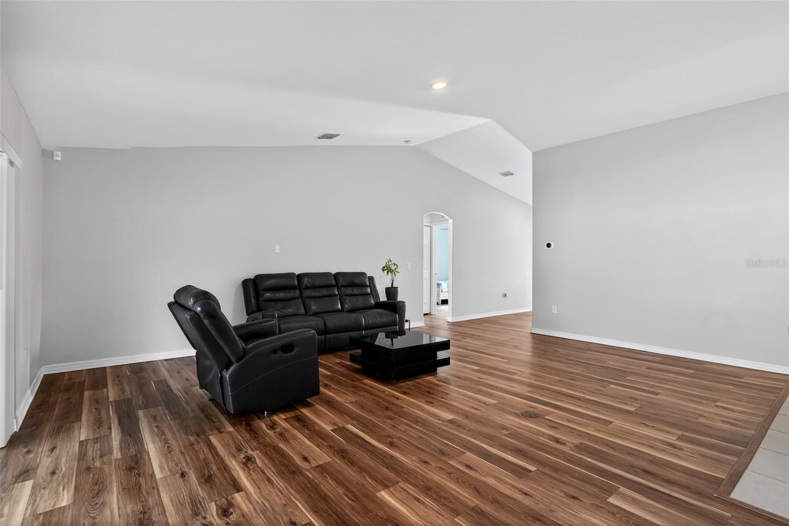 LOT 11 BLK 1610 DELTONA LAKES UNIT 62 MB 28 PGS 95 - Residential