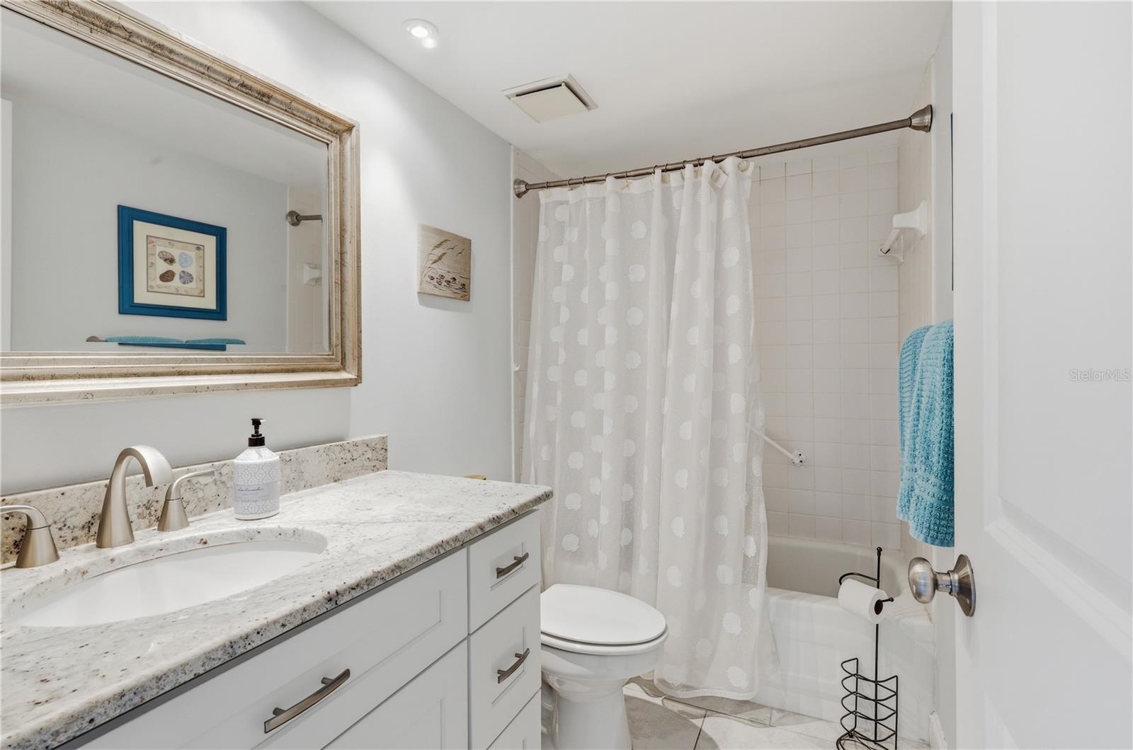 PELICAN COVE II - Residential